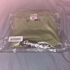 Supreme Futura Box Logo Tee Olive Sz M